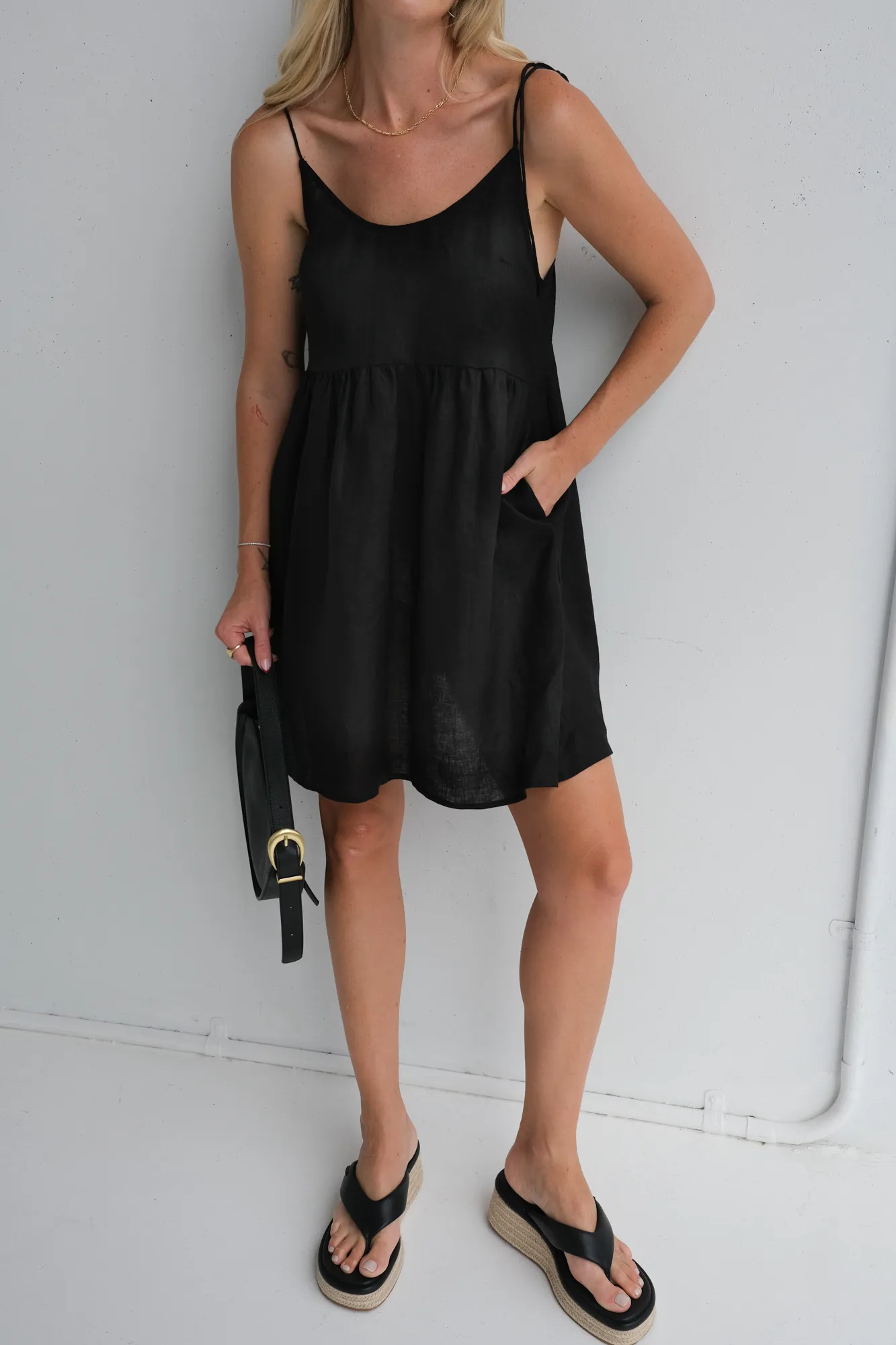 EVERLY MINI DRESS - BLACK