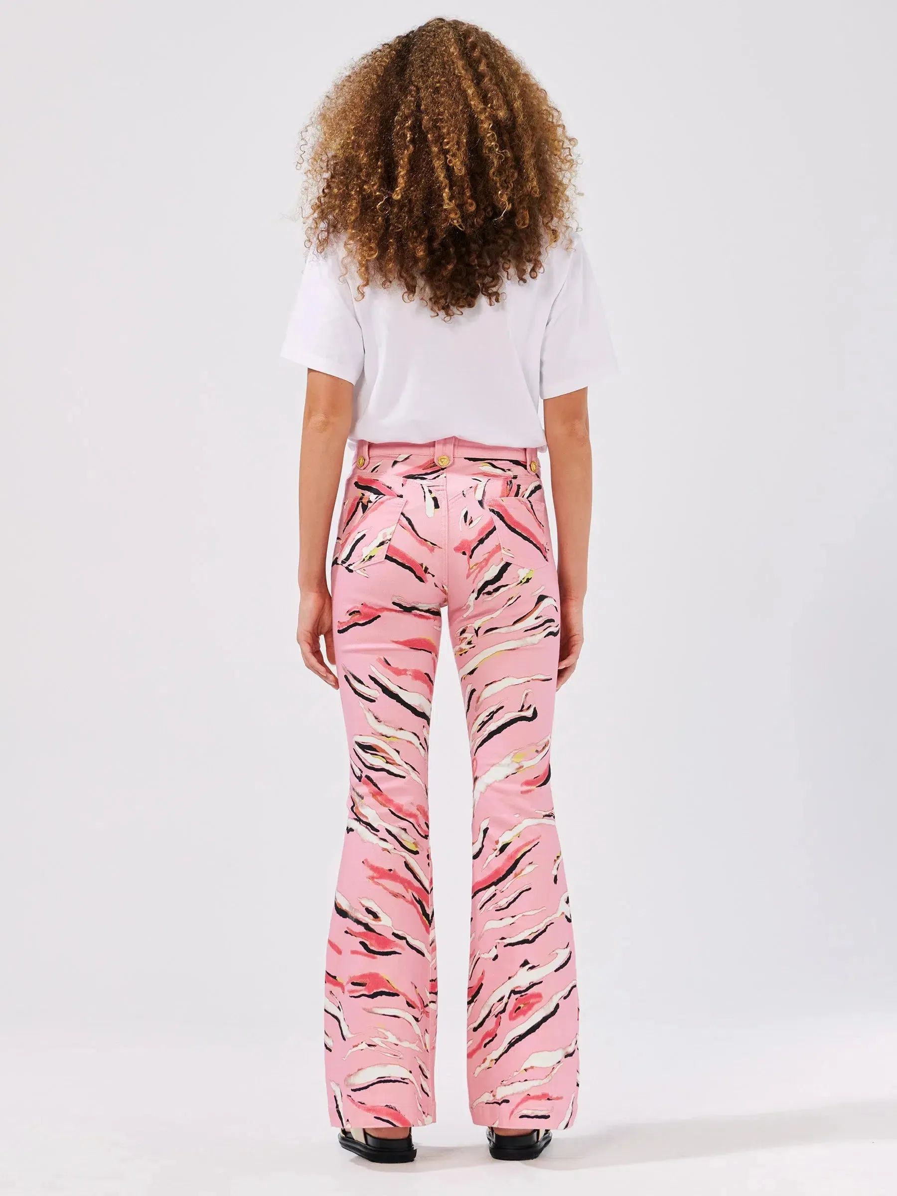 FLARE LEG JEAN