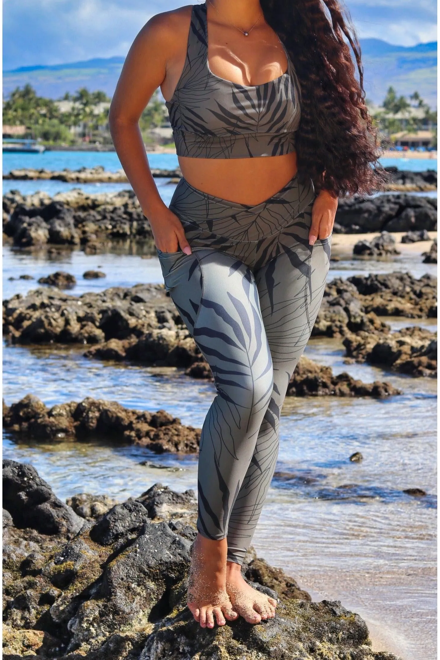 'kupu Crossover Pocket Leggings